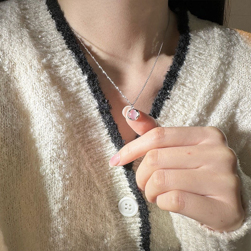 Clover White Chalcedony Necklace