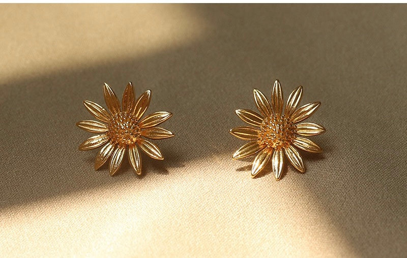 High Color Retention Brass Gold-plated Daisy Stud Earrings