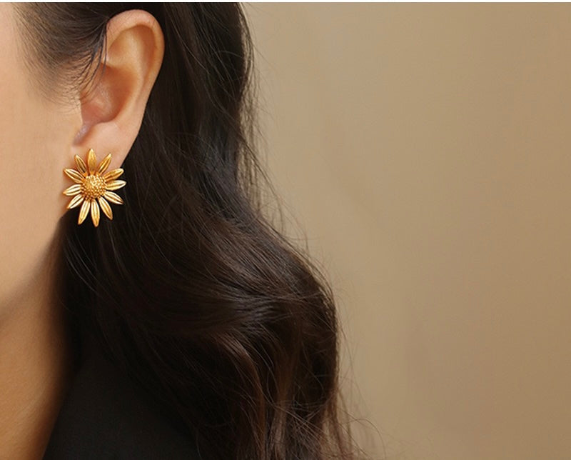 High Color Retention Brass Gold-plated Daisy Stud Earrings