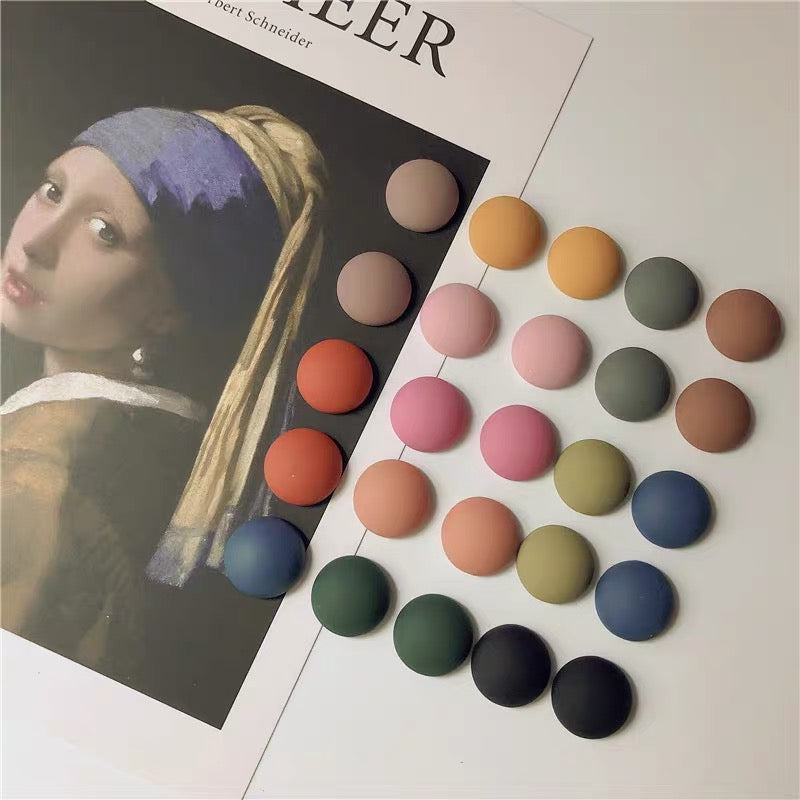 Matte Semi-circle Refrigerator Magnet with a diameter of 1.7cm, crafted from fragile resin, showcasing a minimalist yet chic design suitable for holding notes and reminders on a fridge.