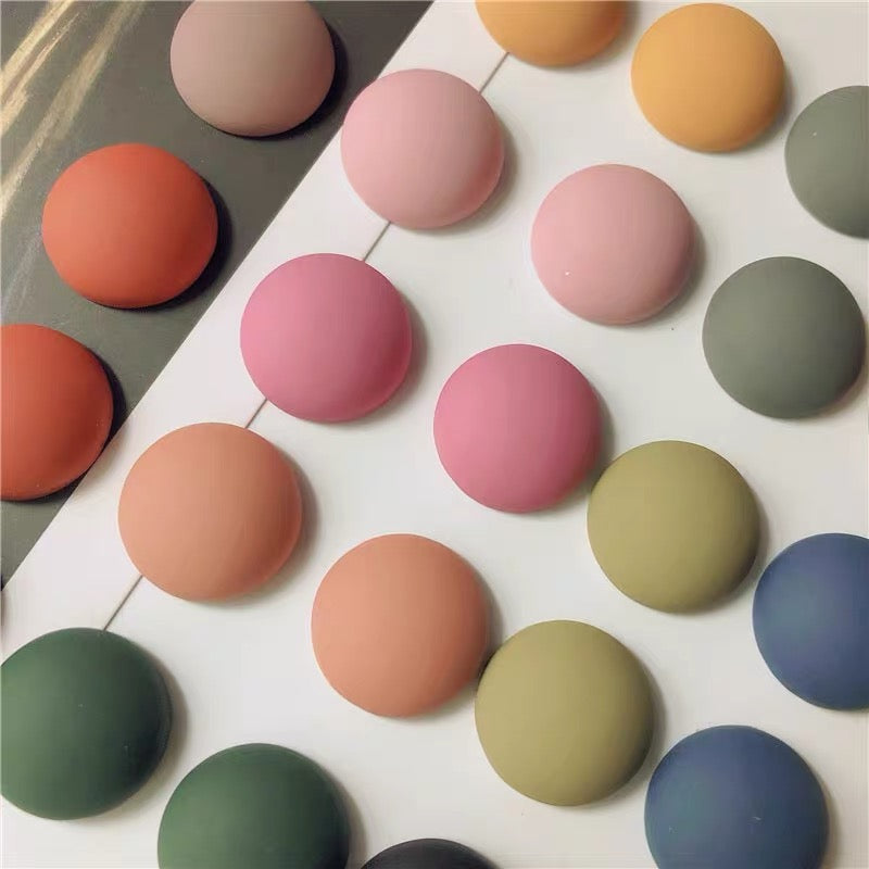 Matte Semi-circle Refrigerator Magnet with a diameter of 1.7cm, crafted from fragile resin, showcasing a minimalist yet chic design suitable for holding notes and reminders on a fridge.