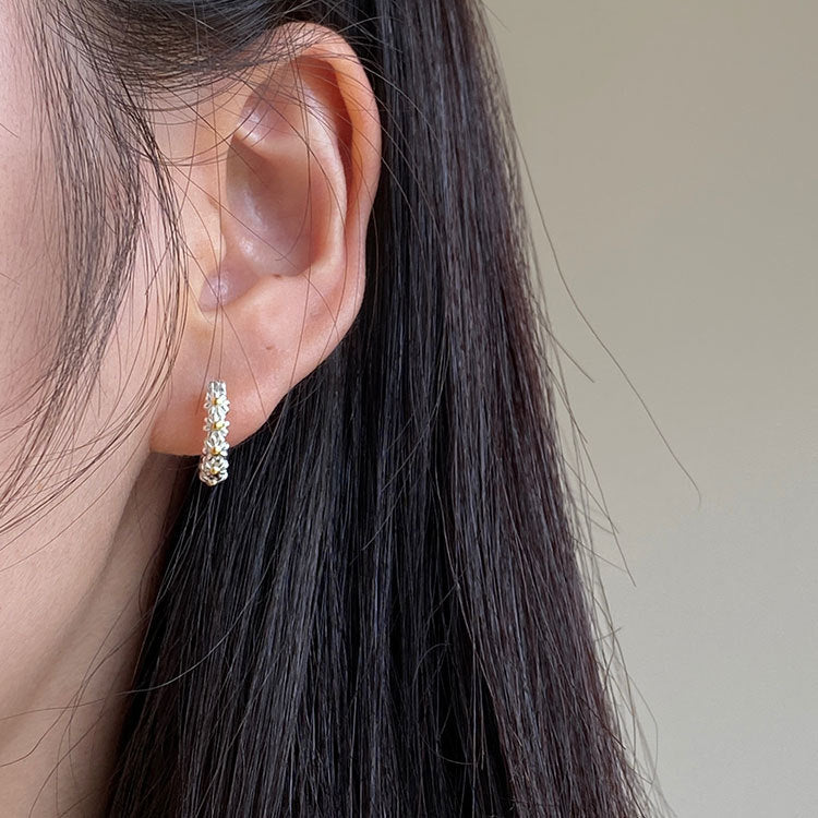 Sterling Silver Daisy Chain Earring