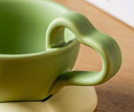 Ceramic Mug Set with Hearty Handle