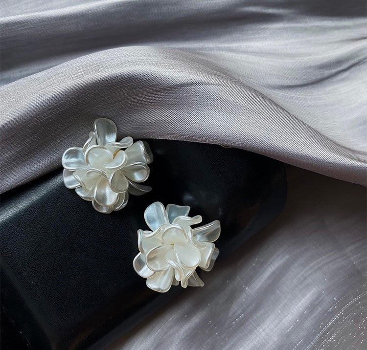 Pearl Petal Design Earrings with S925 Silver Needle