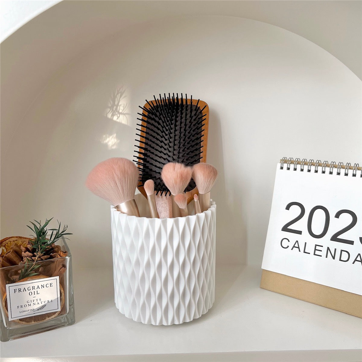 Rotatable Makeup Organizer - Minimalist Style Plastic Round Shape