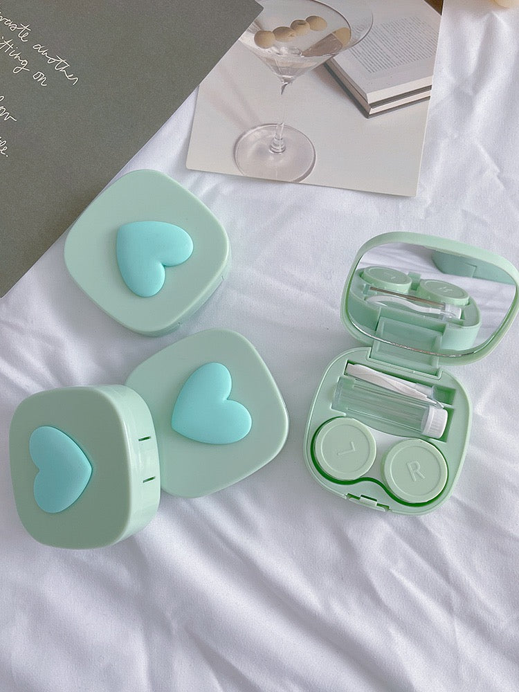 Colorful Heart Design Portable Leak-Proof Contact Lens Case with Mirror