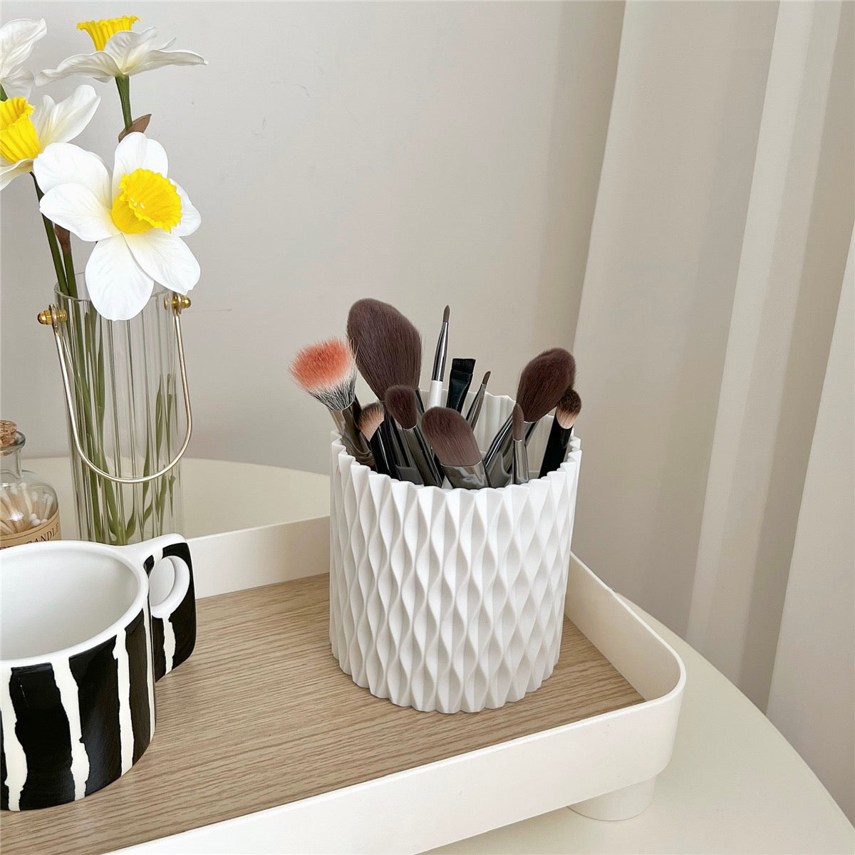 Rotatable Makeup Organizer - Minimalist Style Plastic Round Shape