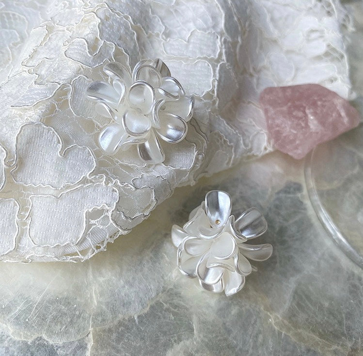 Pearl Petal Design Earrings with S925 Silver Needle