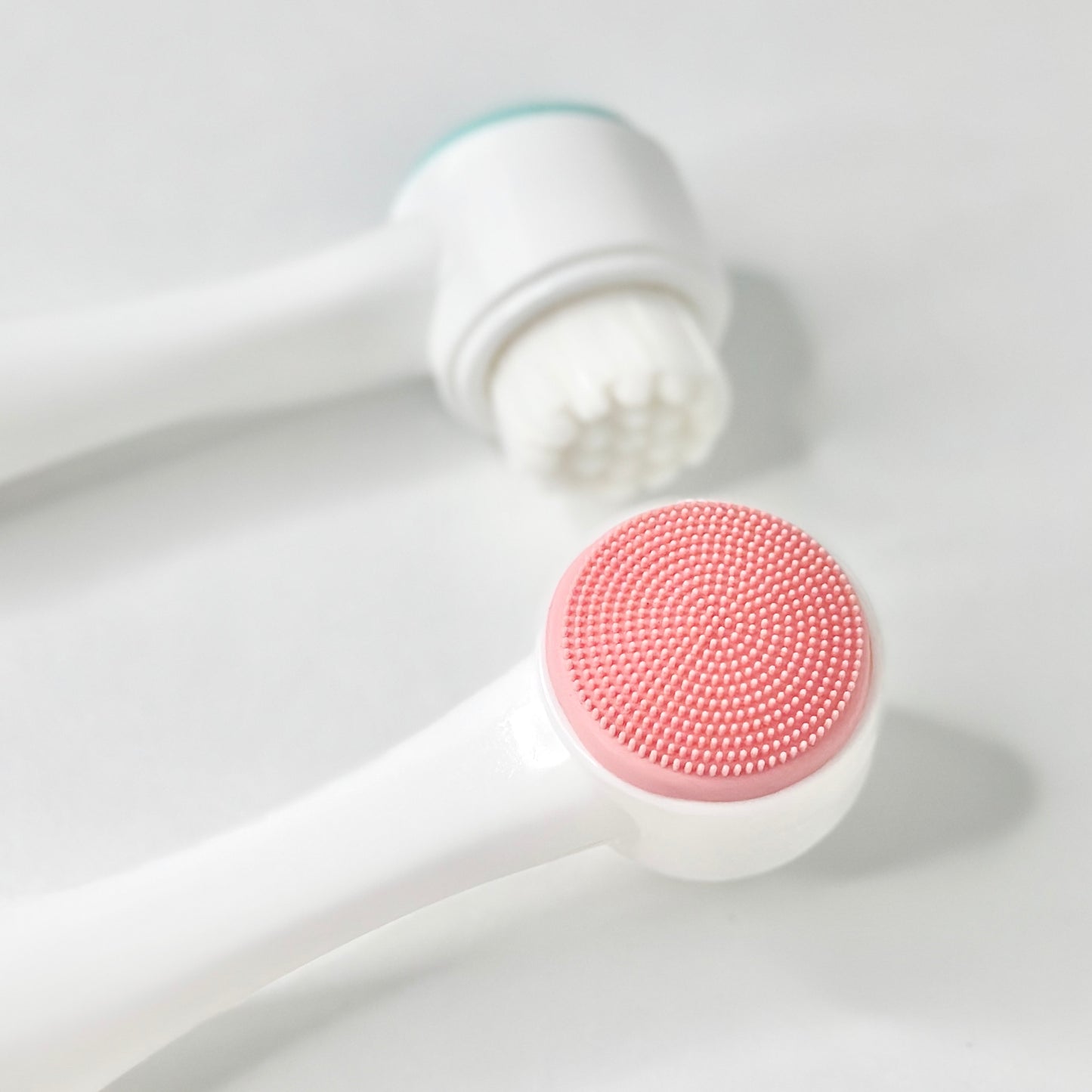 3D Double-Sided Silicone Facial Cleansing Brush