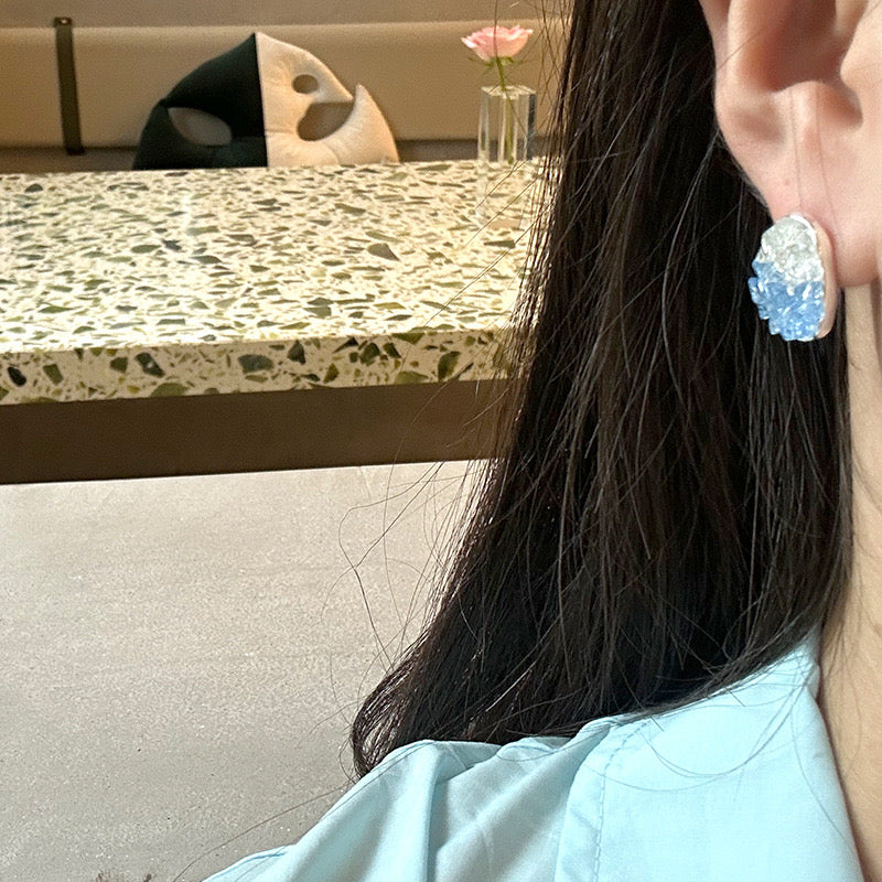 Sterling Silver Oval Gradient Light Blue Crystal Earrings