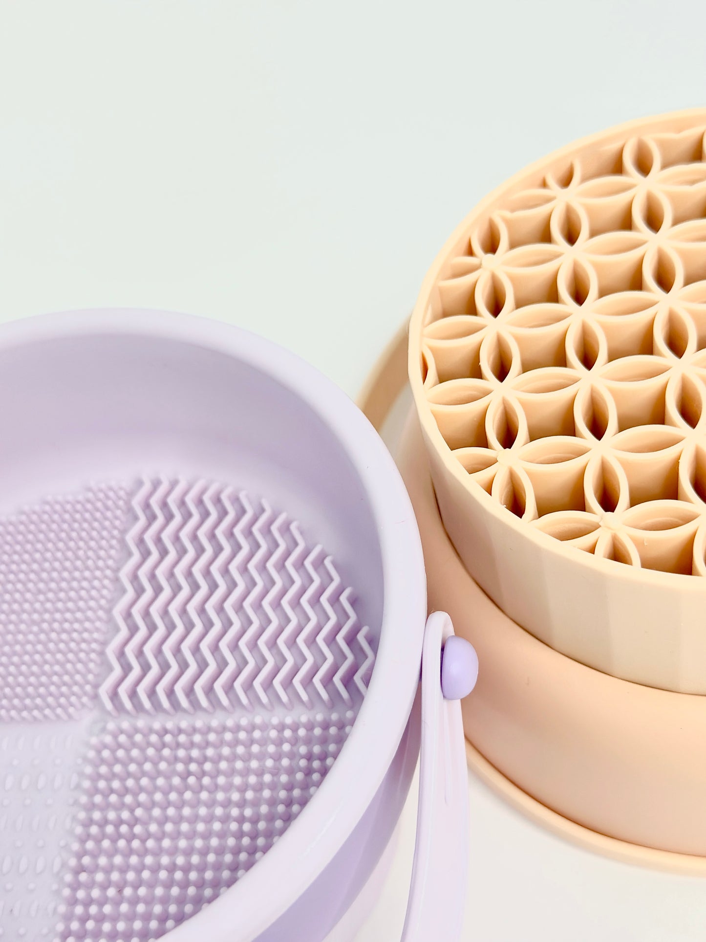 Silicone Makeup Brush Cleaning and Storage Bowl