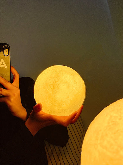 3D Printed Moon Night Light