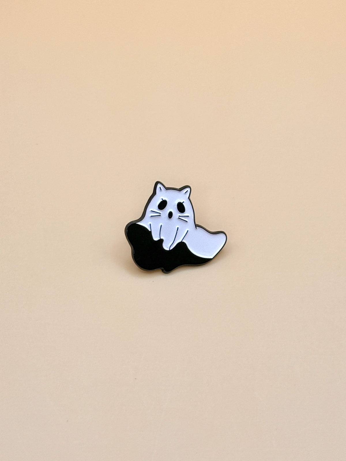 Little Ghost Halloween Pin APZT026