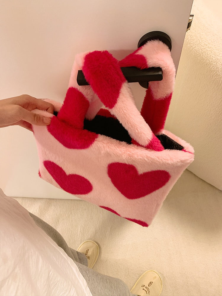 Furry Handbag in Printed Heart