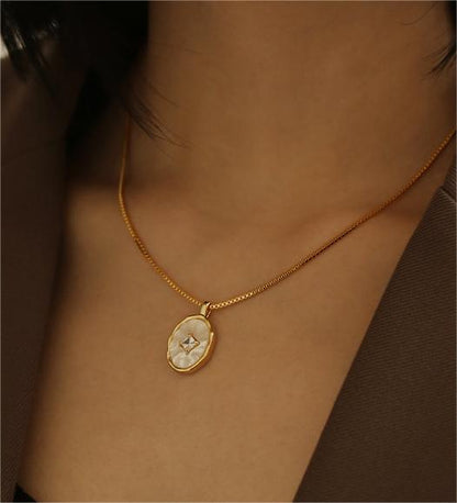 Natural Mother-of-pearl Pendant Necklace with Zircon Inlay and Gold Plated Brass