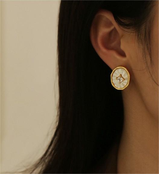 Natural Mother-of-pearl Stud Earrings with Zircon Inlay and Gold Plated Brass