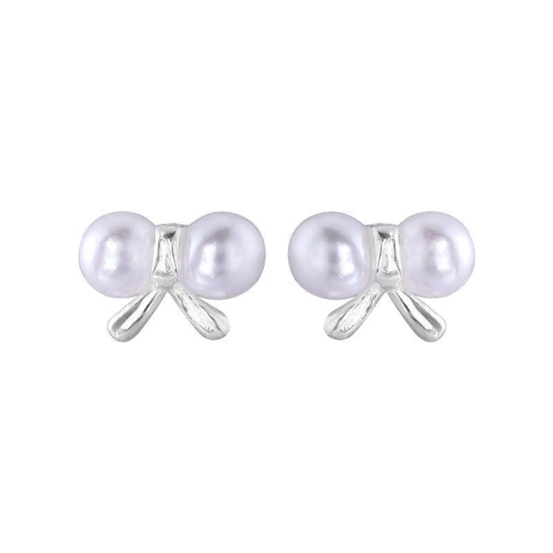 Sterling Silver Mini Bow Tie Ear Stud with Pearls